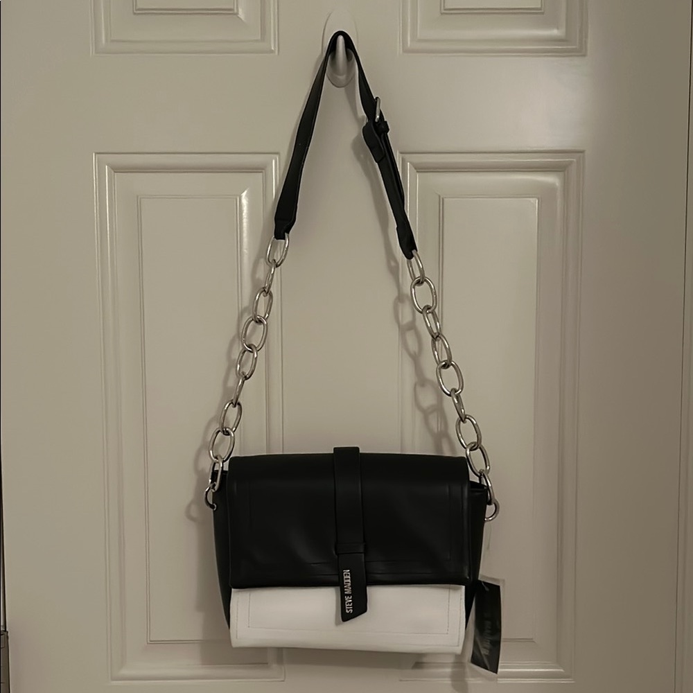STEVE MADDEN CROSSBODY